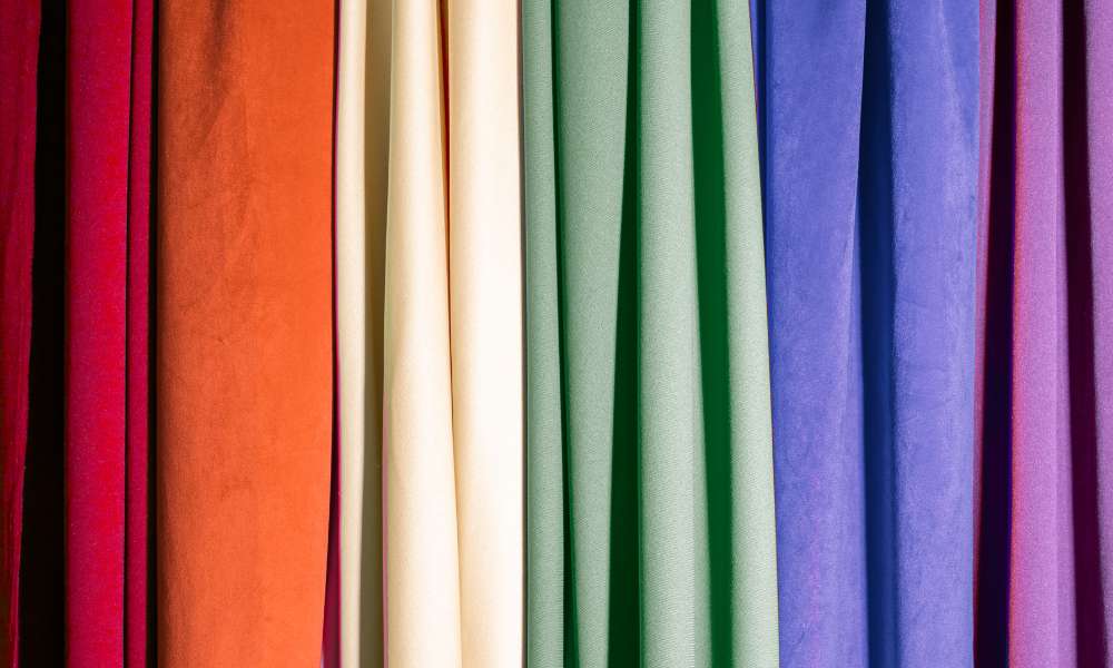 What To Think About When Picking Curtain Colors